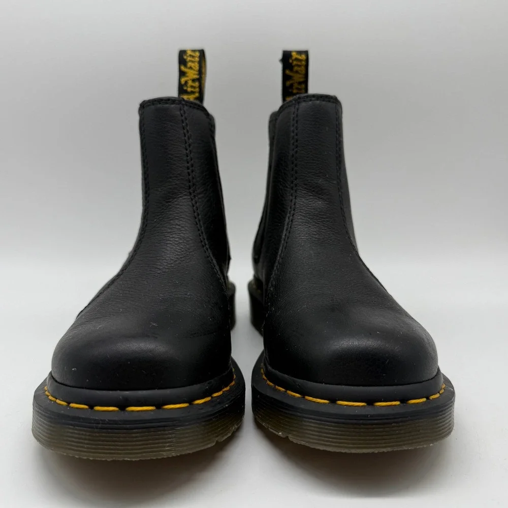 Dr Martens 2976 Chelsea Boots Mens 6 Black Pebbled Leather Stitch Slip On